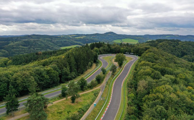 Nürburgring, Motorsportkomplex für 150.000 Zuschauer, Nürburg