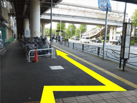 車椅子を使用される方へのご案内の画像