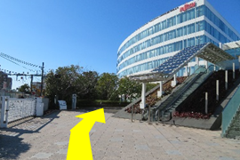 車椅子を使用される方へのご案内の画像