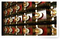 FACOM128Bには約5000個が使われたというリレー