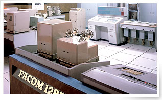 1976年に蘇ったFACOM128B。今も沼津工場で動き続ける