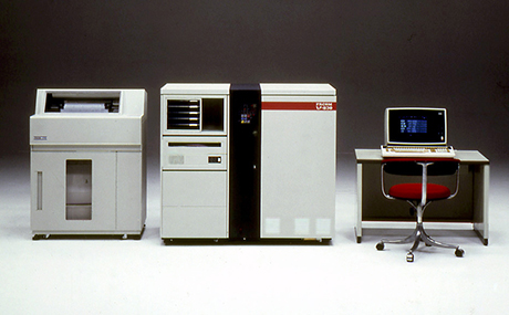 FACOM V-830（1979年）の画像