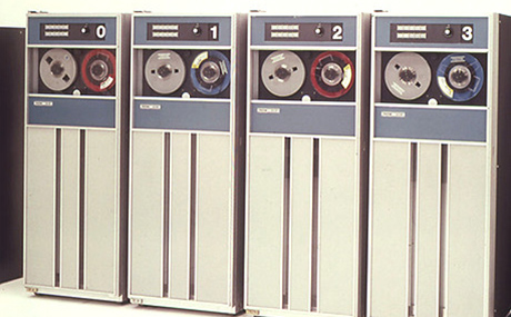 FACOM603F磁気テープ装置（1964年）の画像