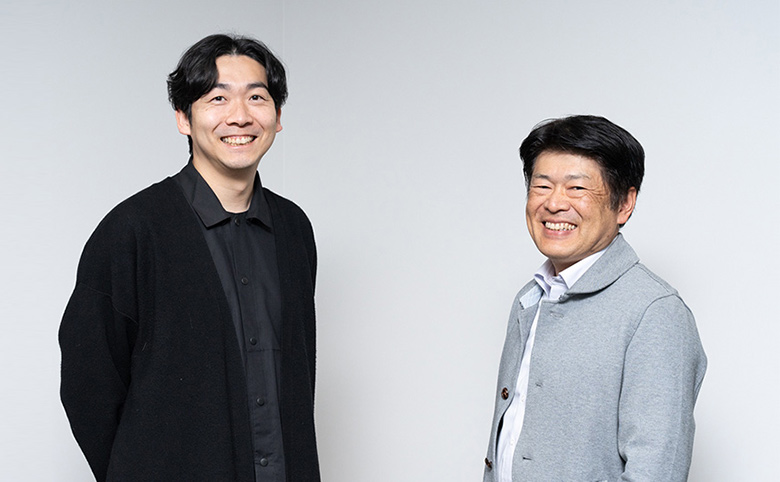 株式会社ビービット 藤井保文氏と富士通 SVP 神俊一の写真