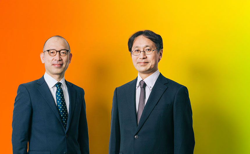 Dr. Issei Imoto, der Direktor des Aichi Cancer Center Research Institute, und Masaru Fuji vom Computing Laboratory von Fujitsu