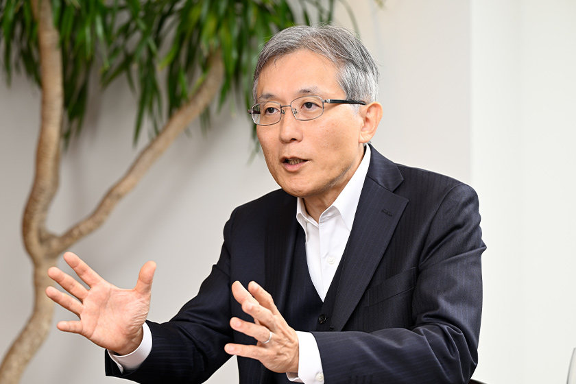 みずほフィナンシャルグループ　取締役 兼 執行役 グループCIO　金澤 光洋 氏