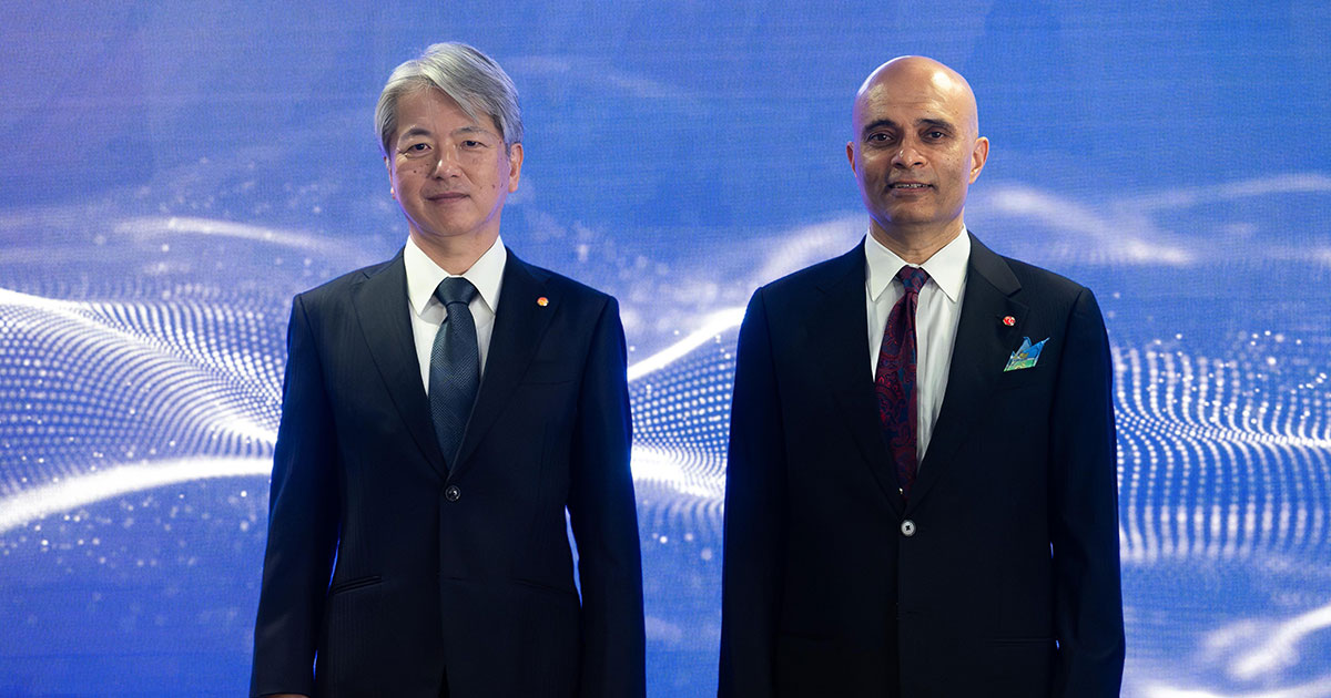 Vivek Mahajan, Corporate Executive Officer, EVP, CTO, and Head of System Platform, and Aoshi Okamoto, Corporate Executive Officer, SVP, and Head of Fujitsu Research, are pictured side-by-side