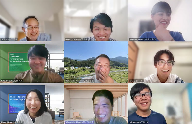 議論が盛り上がったオンラインミーティングでの宮野さん(右下)・山口さん(真中右)と富士通社員