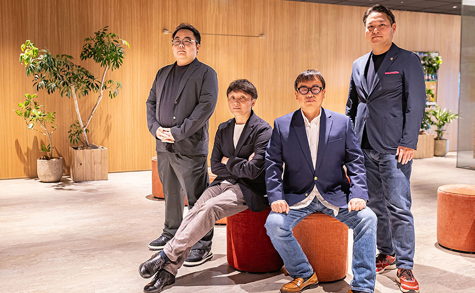 対談した株式会社PocketRD代表取締役 籾倉 宏哉 氏、CTO 内田 茂樹 氏、富士通 福田 譲、今井 悟史の集合写真