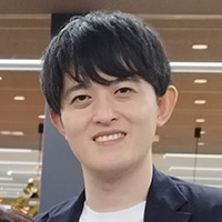 シニアリサーチャー 米倉 裕貴