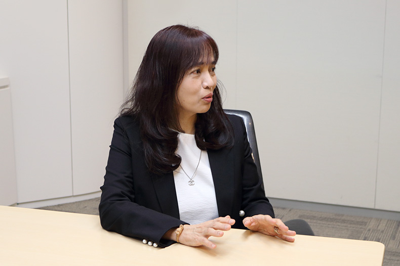 富士通株式会社 岨下 見和子