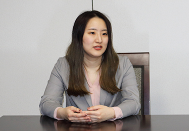富士通株式会社 グローバルカスタマーサクセスビジネスグループ CustomerEngaging事業本部 長島 彩