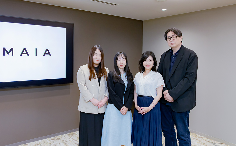 富士通とMAIAのご担当者4名の集合写真