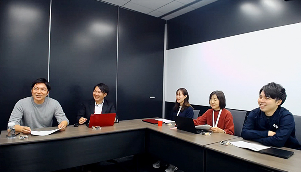 左から）安東雄介（塾長・実行責任者）、坂田雅樹、小林さくら、山口加奈、大西佳樹