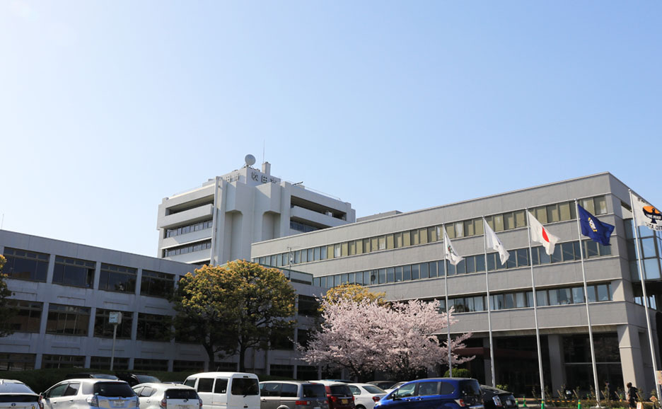 吹田市 市役所外観