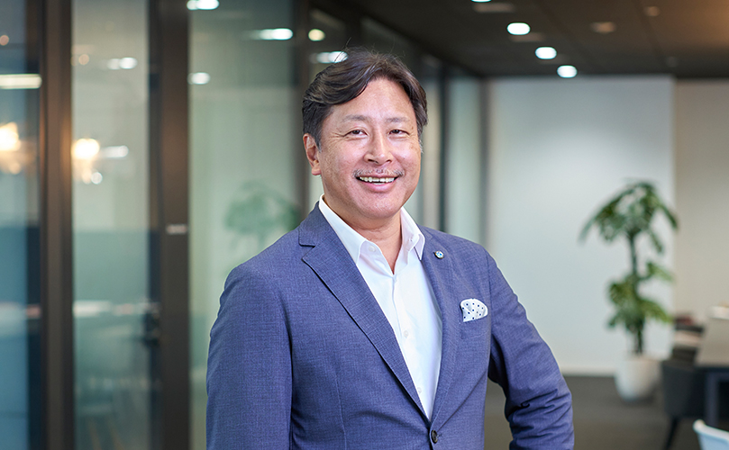 Photo of Shunsuke Onishi, Corporate Executive Officer, Corporate Vice President, COO (in charge of Regions), CRO