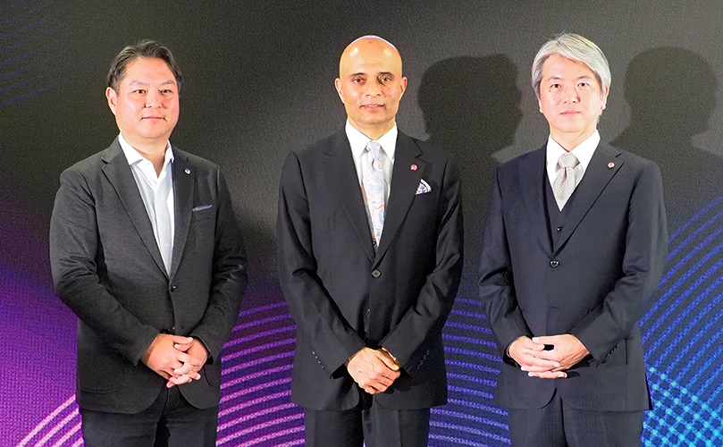 福田 譲、ヴィヴェック マハジャン、岡本 青史