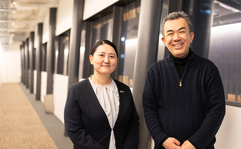 東京大学 大学院情報学環 教授　ユビキタス情報社会基盤センター長　越塚 登氏と富士通　マネージャー、博士（環境科学）永野 友子