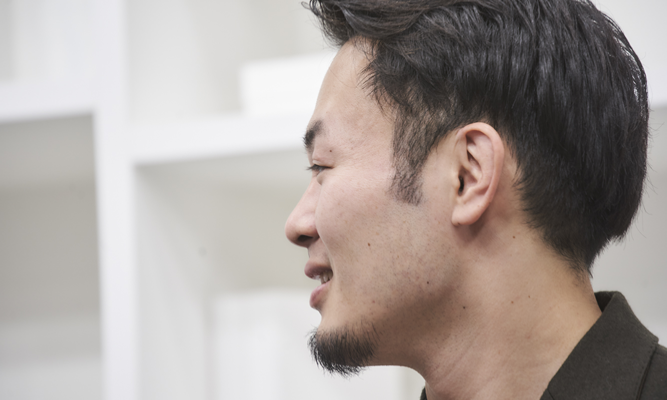 当時の代表合宿を振る福岡さん