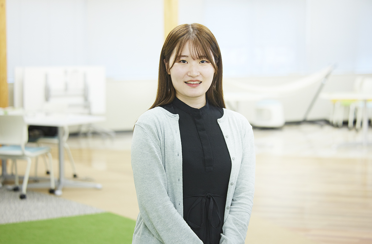 ナレッジエクスペリエンスサービス事業本部 出版サービス事業部 ライター 崎村 奈央