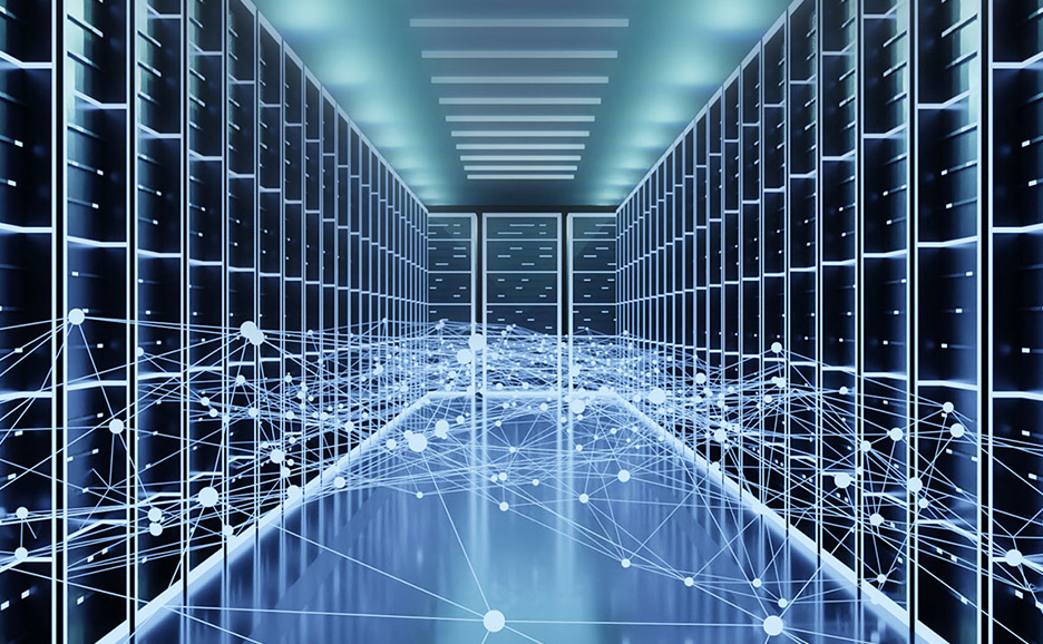 未来的なデータセンター内部。サーバーラック間の空間に、ノードと線で構成されたデータ通信のネットワークが描かれている。