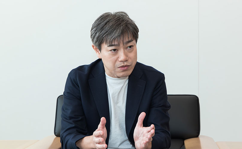 Scene from an interview showing Satoshi Mihara, Head of Global Technology Practice, Managing Partner, Uvance Wayfinders, Fujitsu Limited