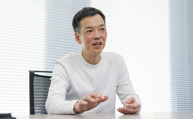 Scene from an interview showing Daisuke Suezaki, Associate Partner, Uvance Wayfinders, Fujitsu