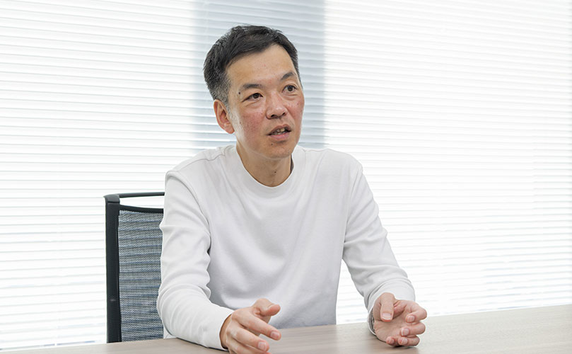 Scene from an interview showing Daisuke Suezaki, Associate Partner, Uvance Wayfinders, Fujitsu